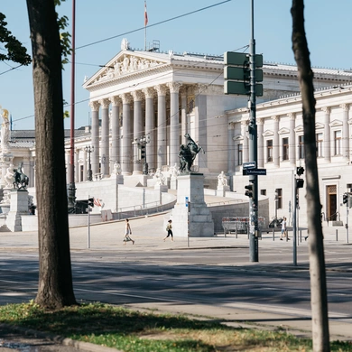 Ringstraße, Parlament © WienTourismus / Gregor Hofbauer
